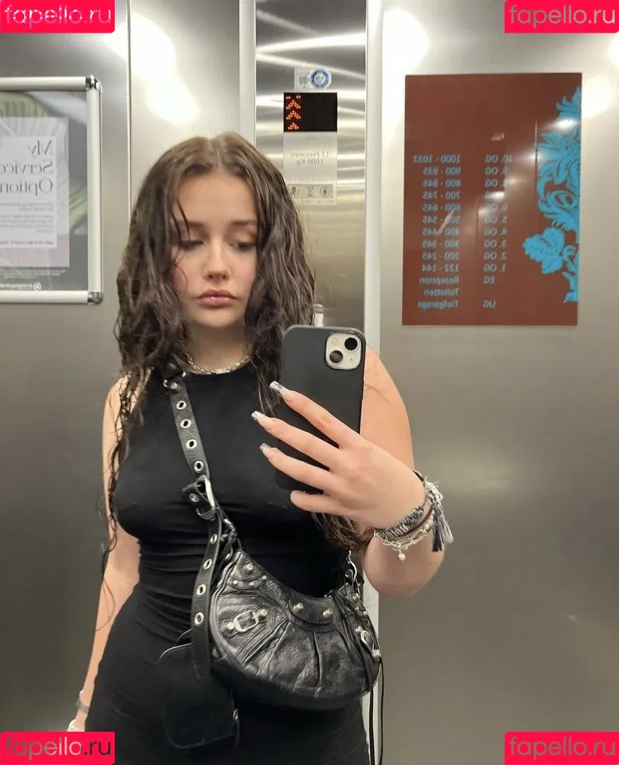 Florentine.dmr Onlyfans Photo Gallery 