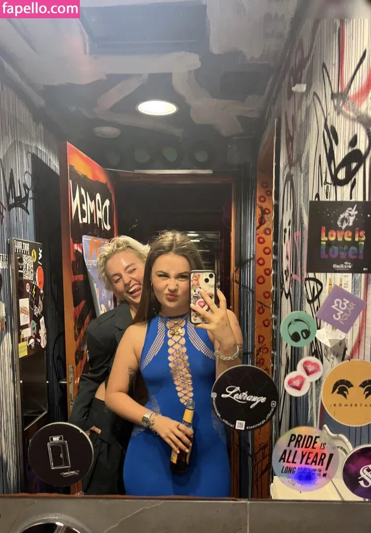 Florentine.dmr Onlyfans Photo Gallery 