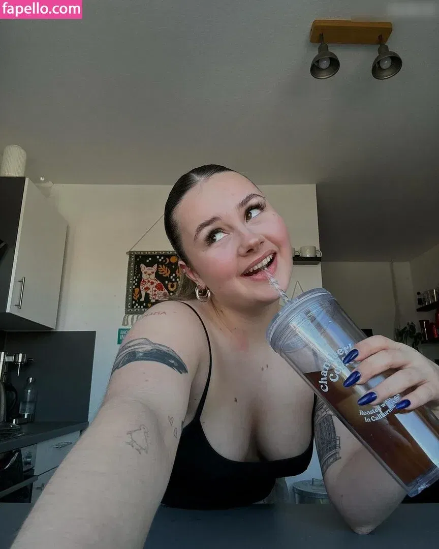 Florentine.dmr Onlyfans Photo Gallery 