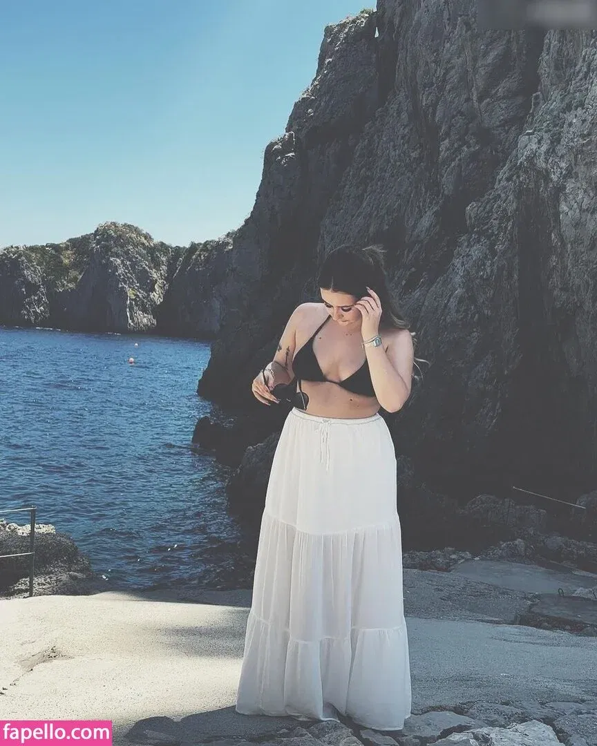 Florentine.dmr Onlyfans Photo Gallery 