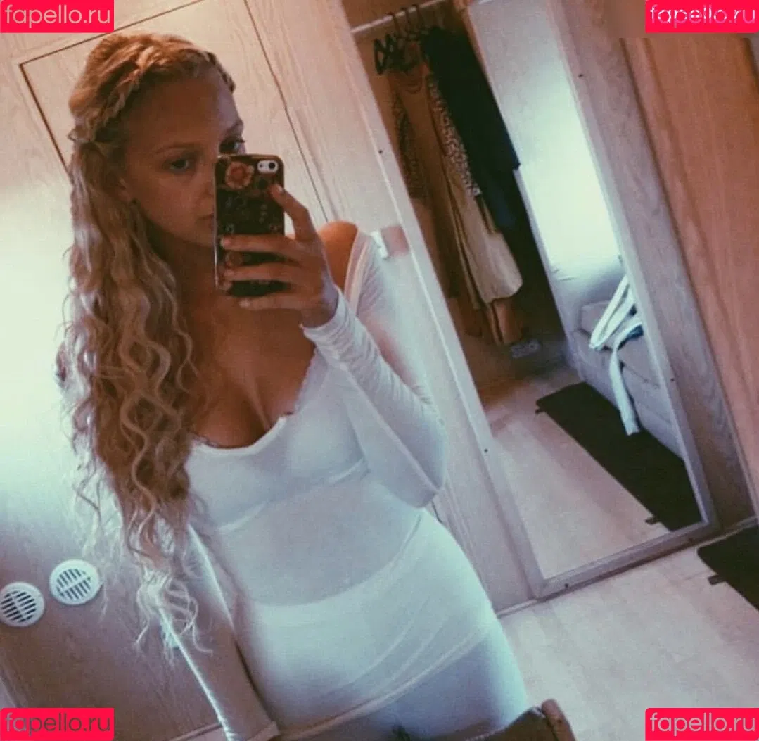 Georgia Hirst Onlyfans Photo Gallery 