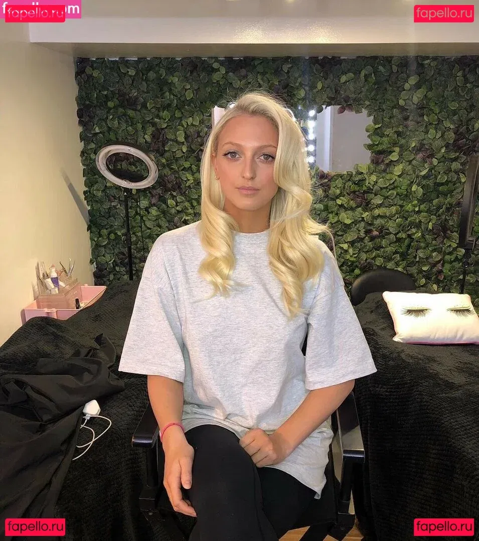 Georgia Hirst Onlyfans Photo Gallery 