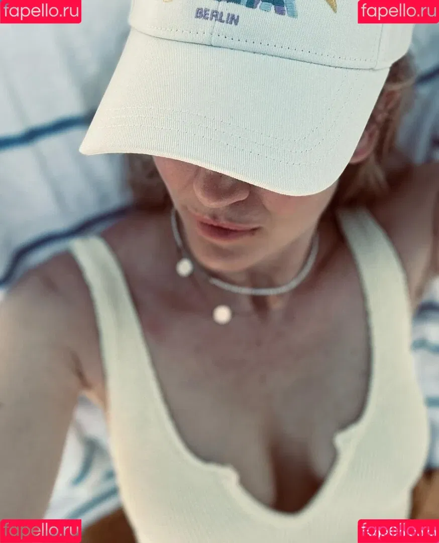 Nina Bott Onlyfans Photo Gallery 