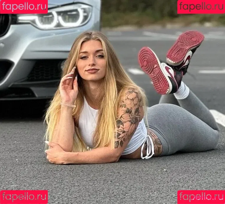 xh.elen.ax2 / Helena Onlyfans Photo Gallery 