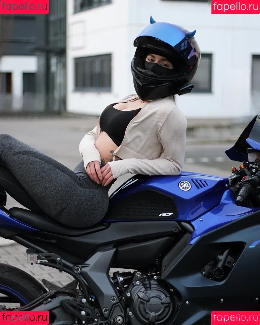 xh.elen.ax2 / Helena Onlyfans Photo Gallery 