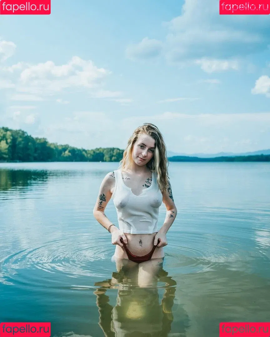 Minnietheentertainer Onlyfans Photo Gallery 