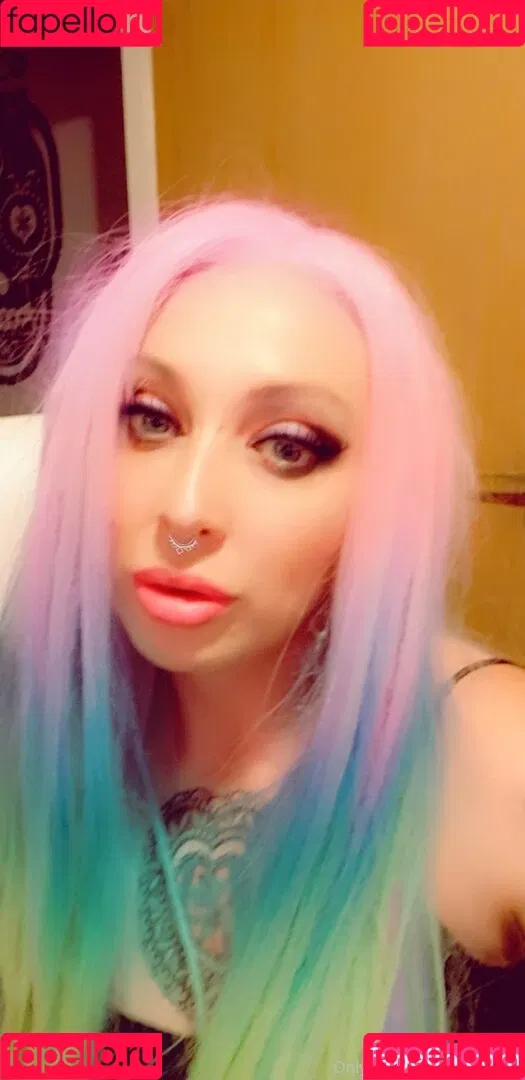 queenrainifree Onlyfans Photo Gallery 