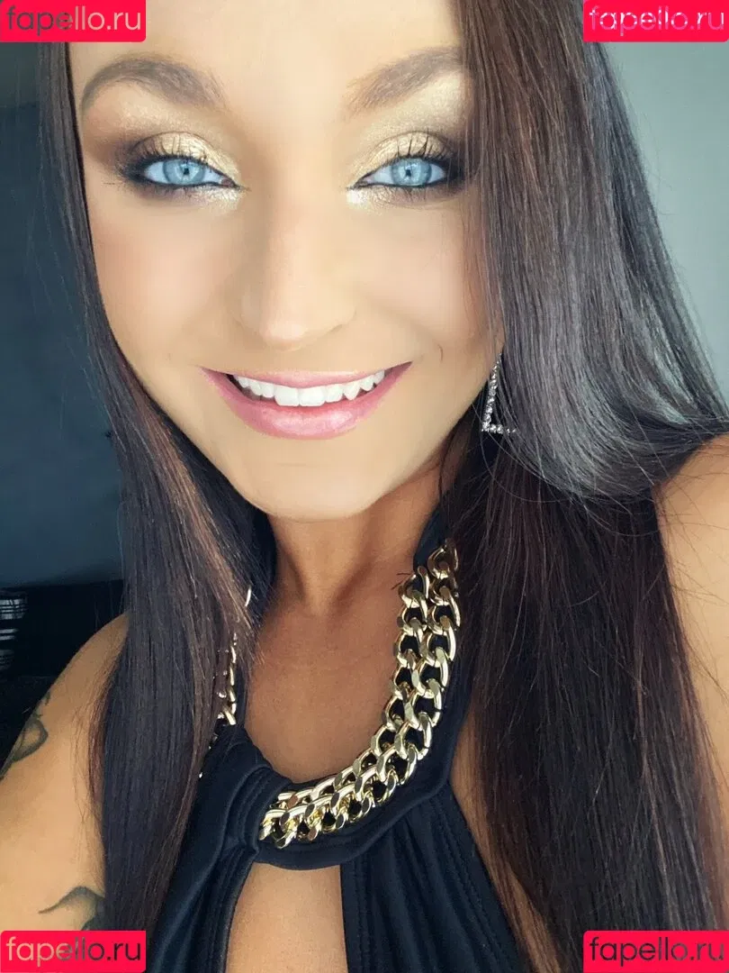 Saffron Leigh Onlyfans Photo Gallery 