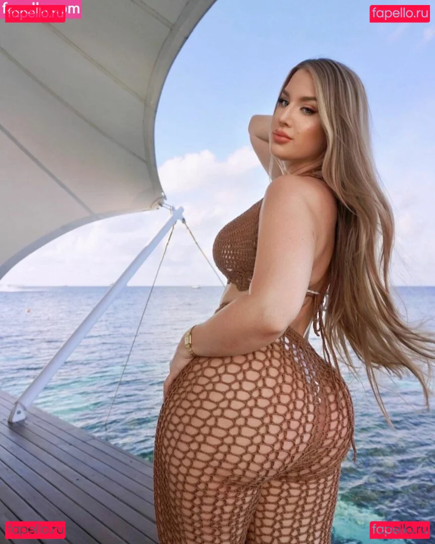 Ariel Onlyfans Photo Gallery 