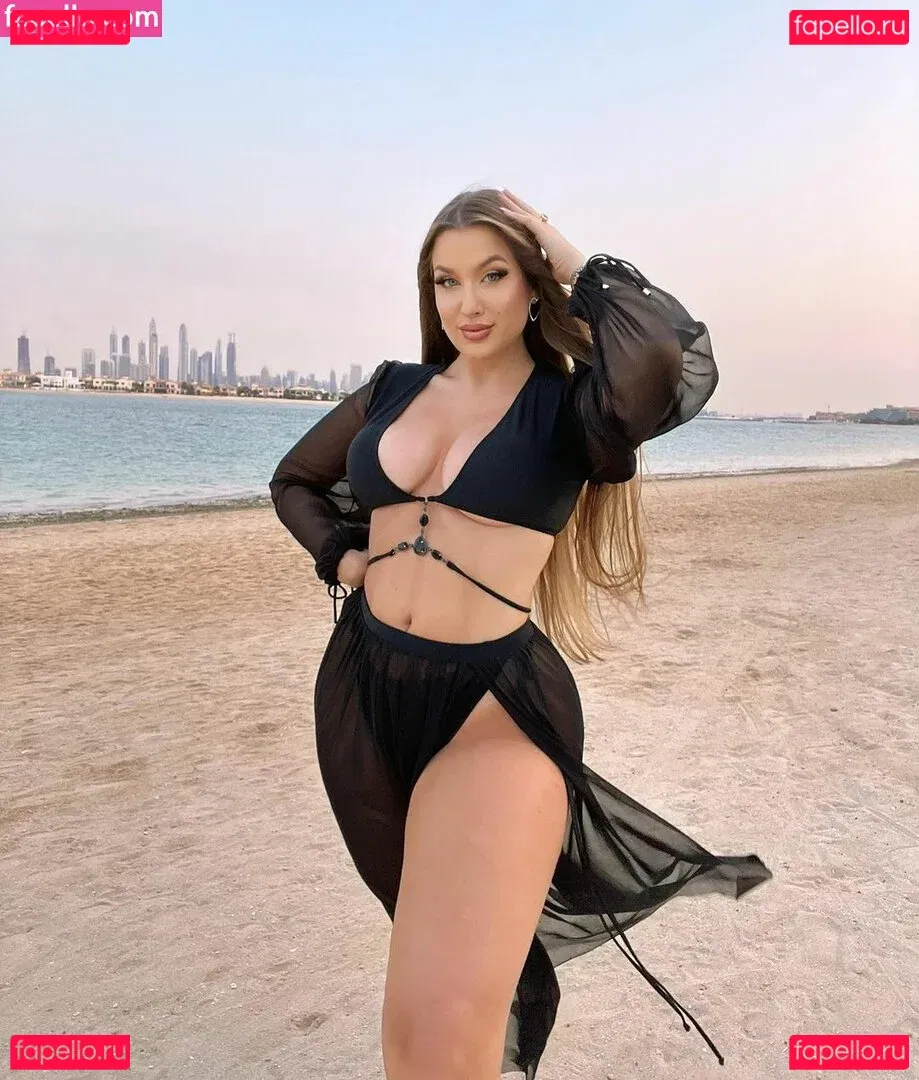 Ariel Onlyfans Photo Gallery 