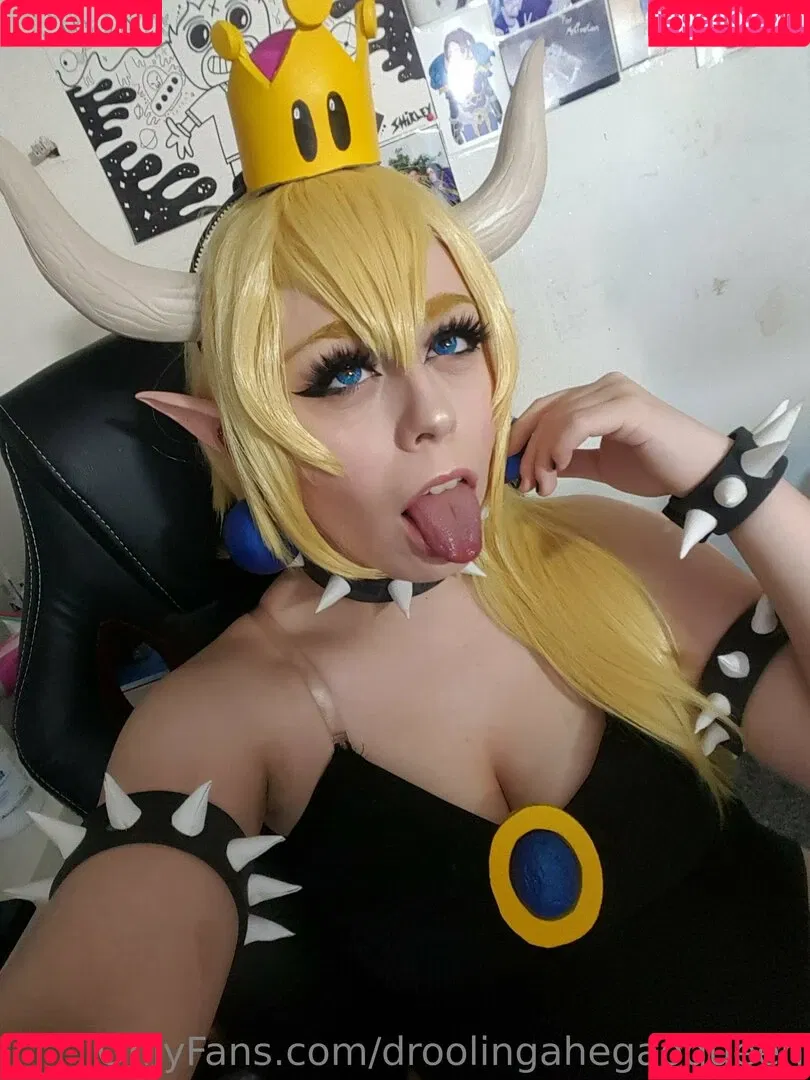 DroolingAhegaoQueen Onlyfans Photo Gallery 