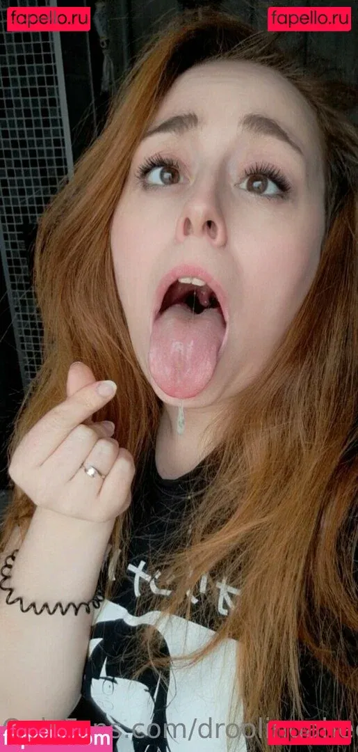 DroolingAhegaoQueen Onlyfans Photo Gallery 