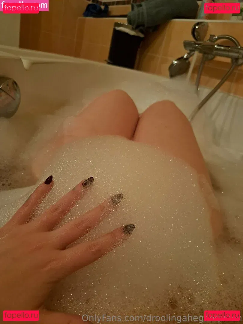 DroolingAhegaoQueen Onlyfans Photo Gallery 