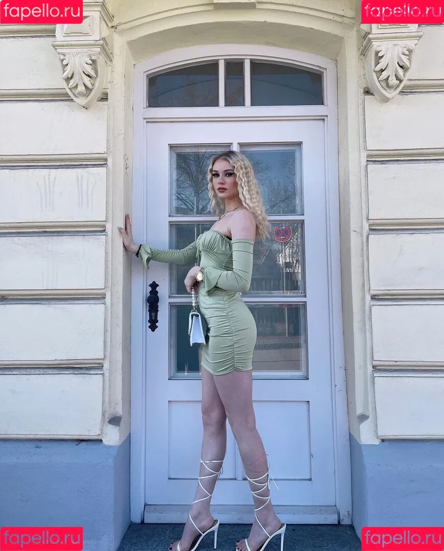 Jasmin Schneider Onlyfans Photo Gallery 
