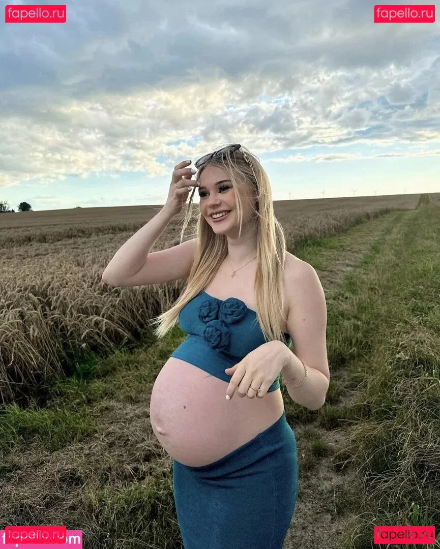 Jasmin Schneider Onlyfans Photo Gallery 