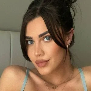 Lily Emilia Onlyfans Photo Gallery 