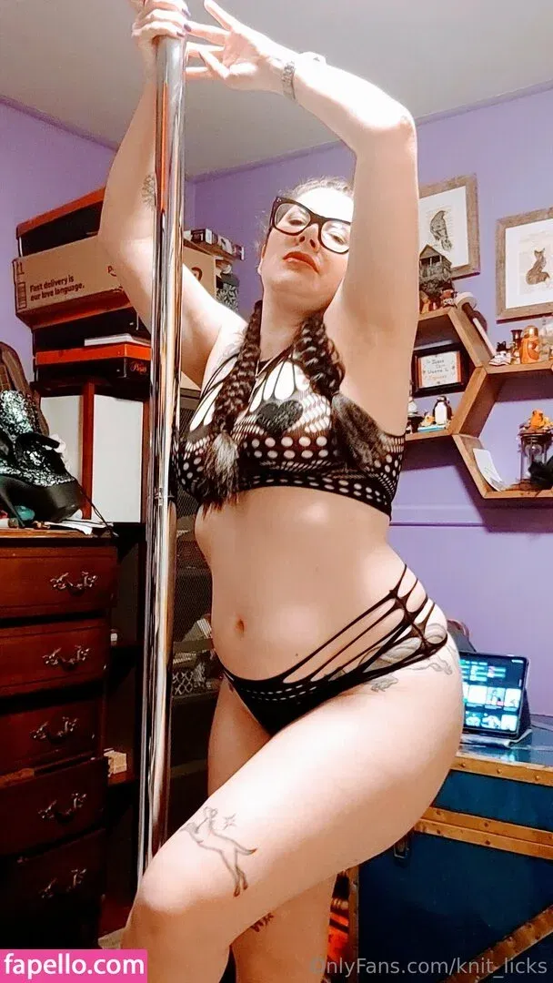 knit_licks Onlyfans Photo Gallery 