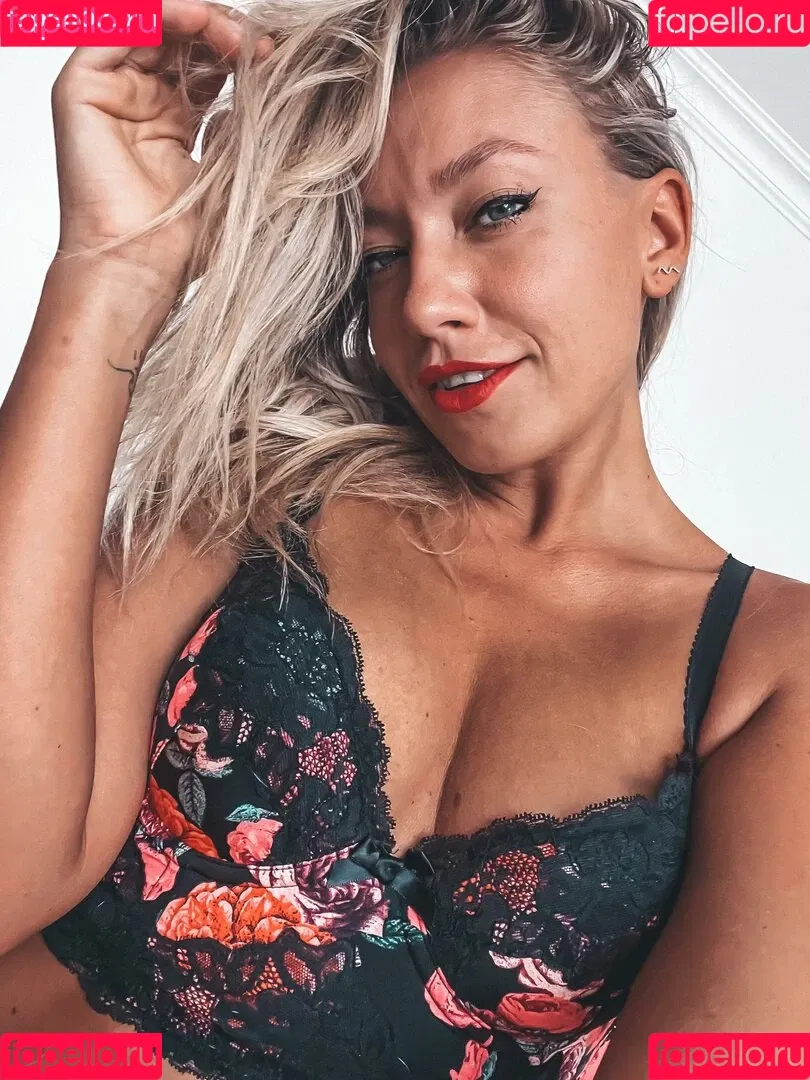 Amy Love Onlyfans Photo Gallery 