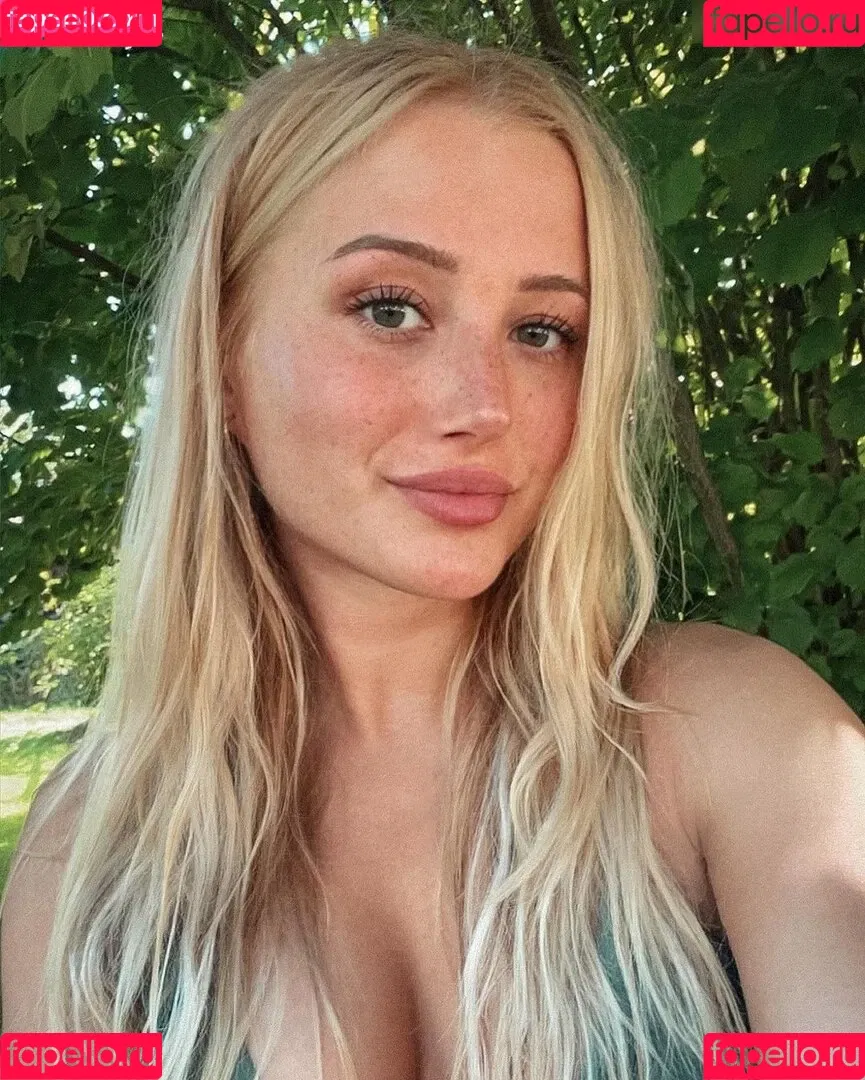 Anna Hafner Onlyfans Photo Gallery 