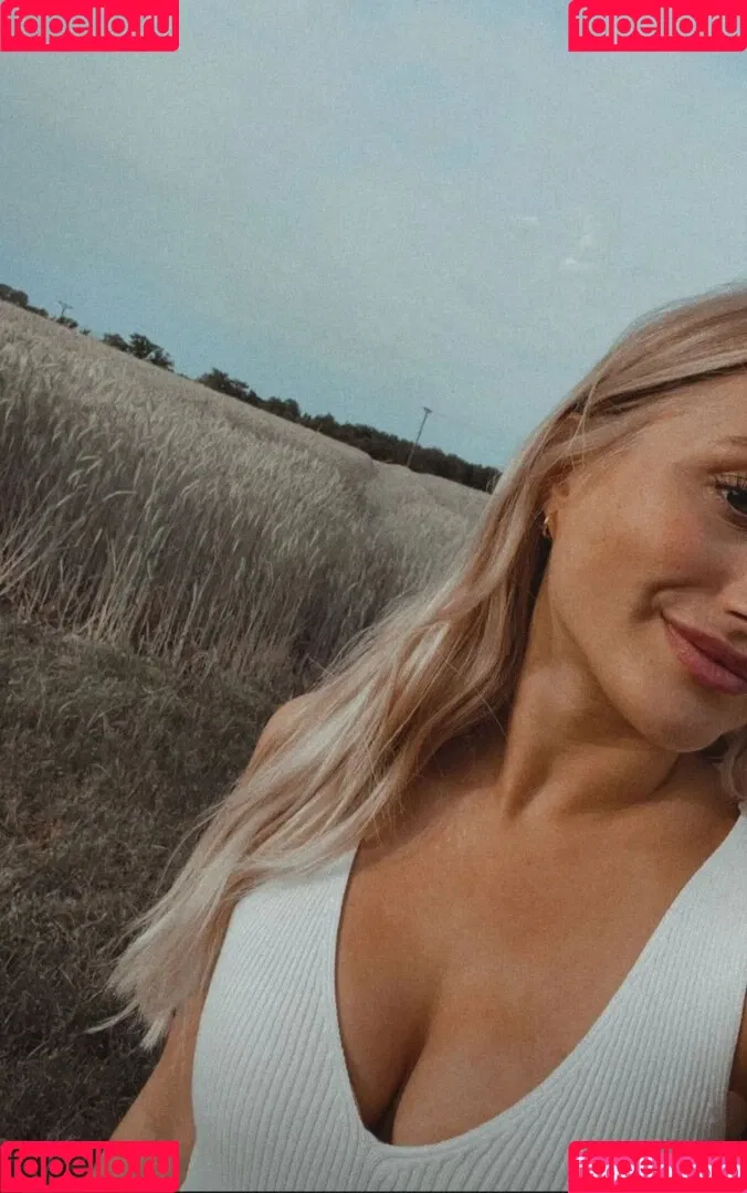 Anna Hafner Onlyfans Photo Gallery 