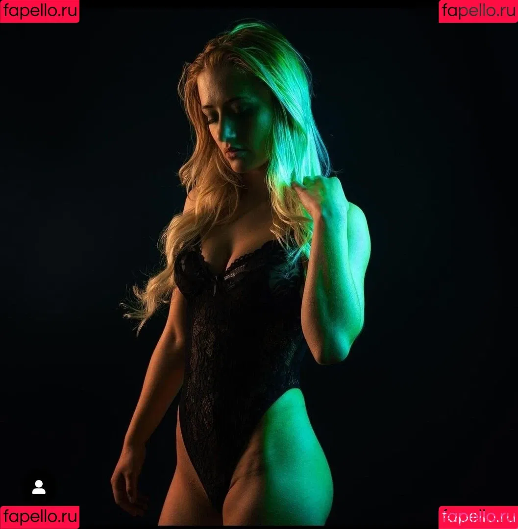 Anna Hafner Onlyfans Photo Gallery 
