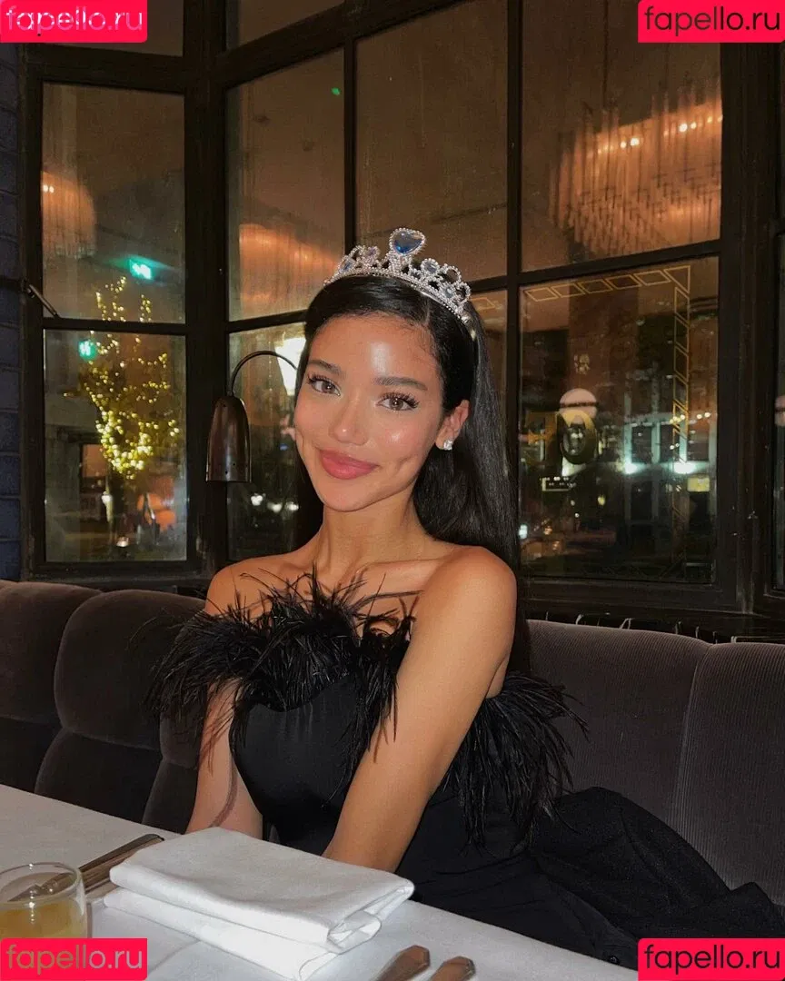 Dina Denoire Onlyfans Photo Gallery 