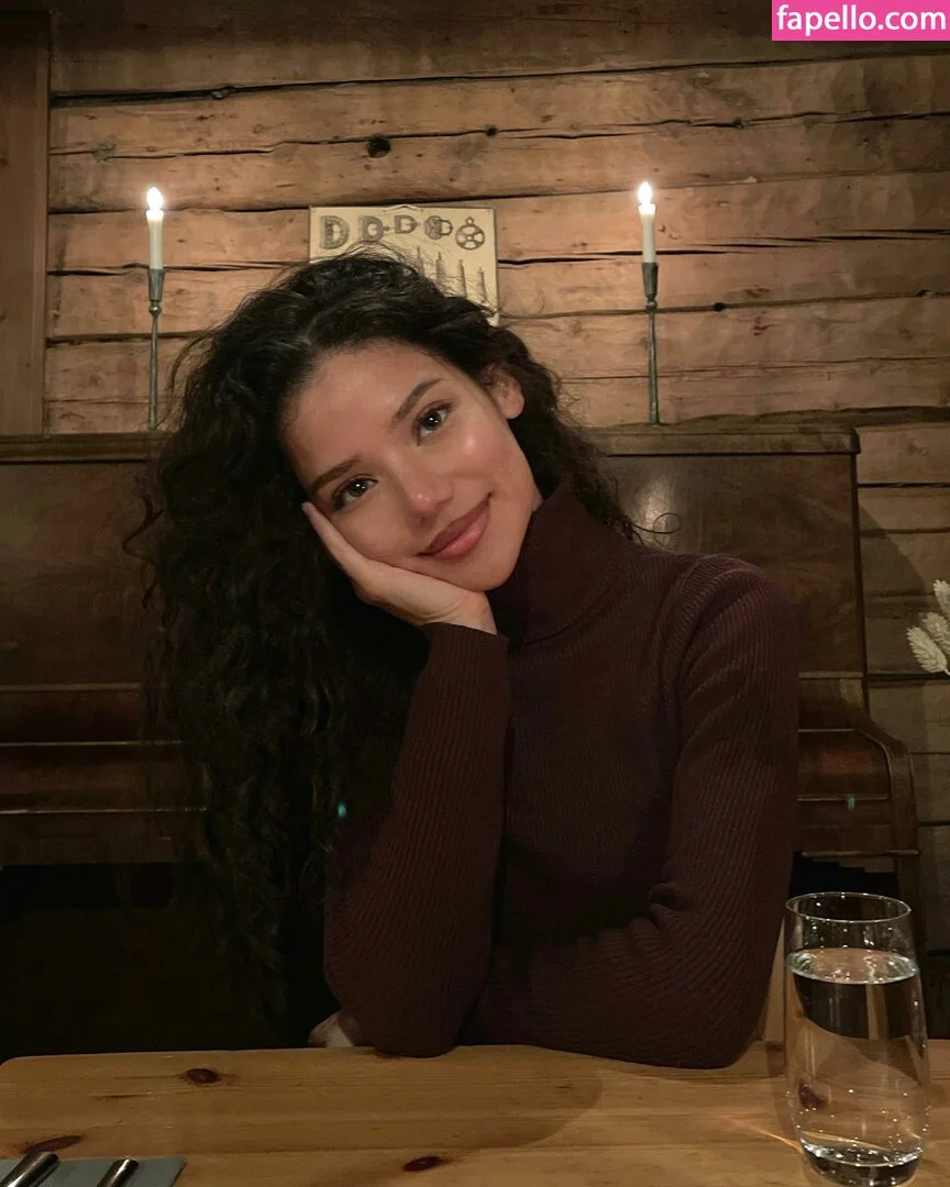 Dina Denoire Onlyfans Photo Gallery 