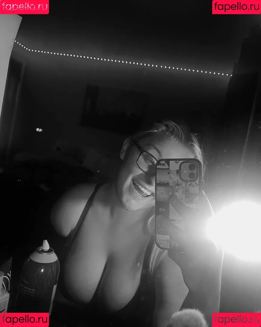 Hailey Higgins Onlyfans Photo Gallery 