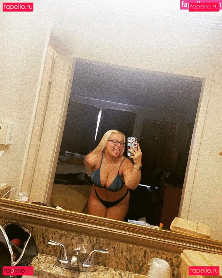 Hailey Higgins Onlyfans Photo Gallery 