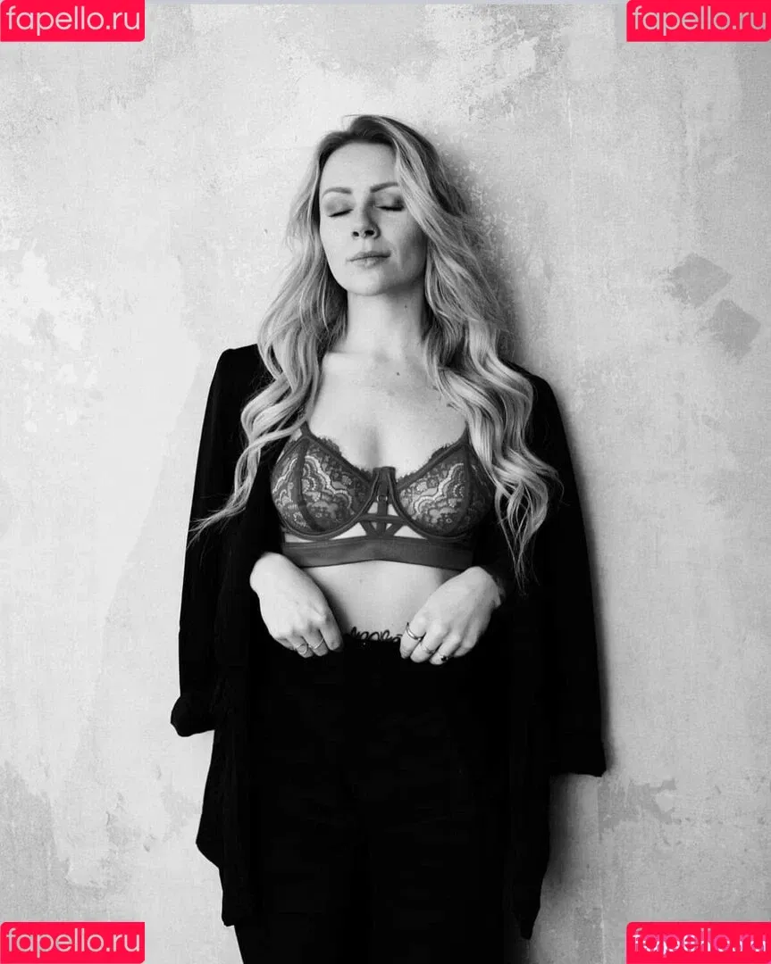 Denise Schwitalle Onlyfans Photo Gallery 