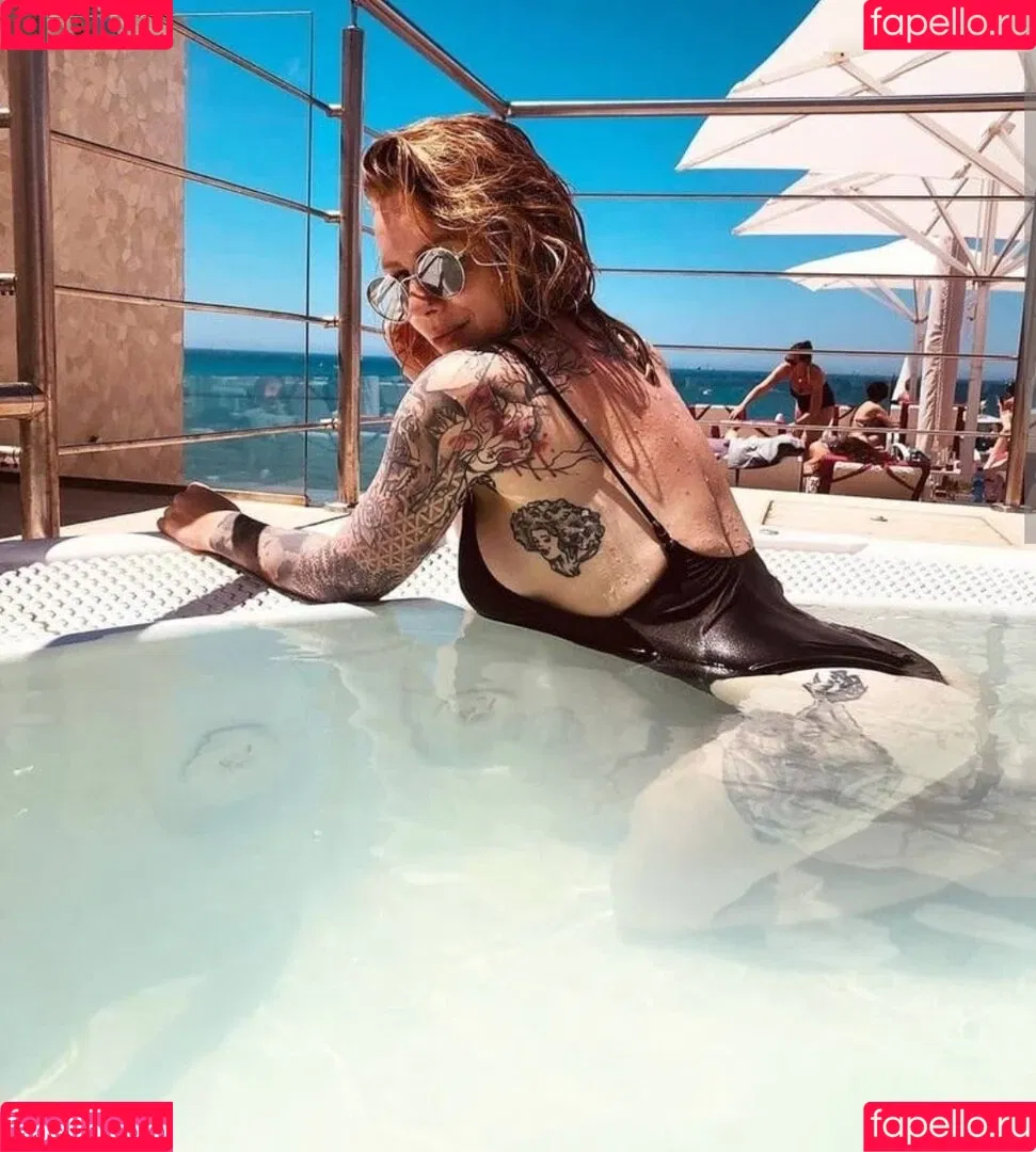 Denise Schwitalle Onlyfans Photo Gallery 