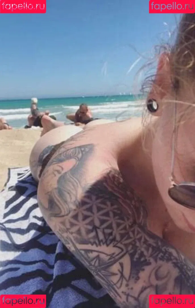 Denise Schwitalle Onlyfans Photo Gallery 