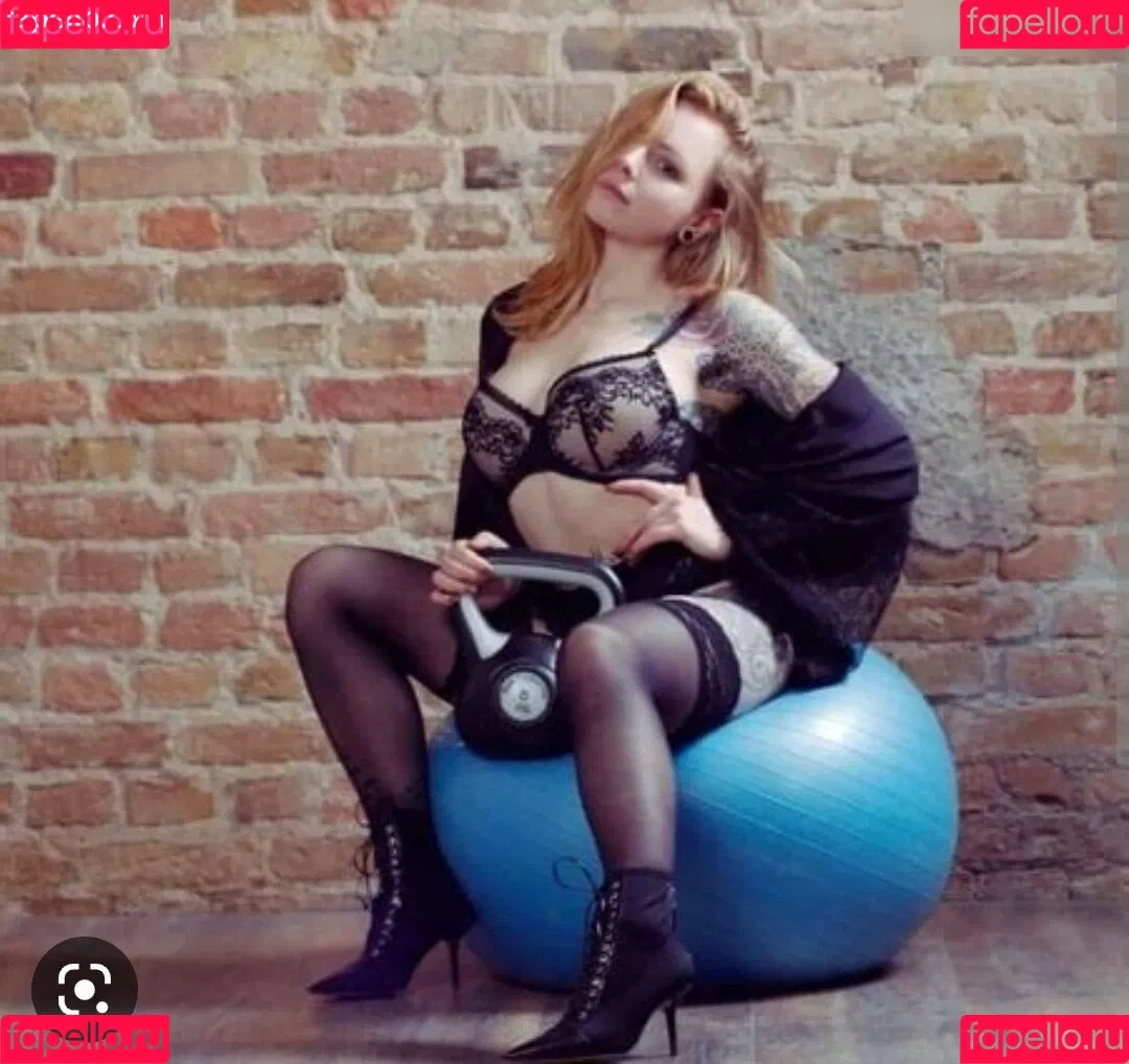 Denise Schwitalle Onlyfans Photo Gallery 