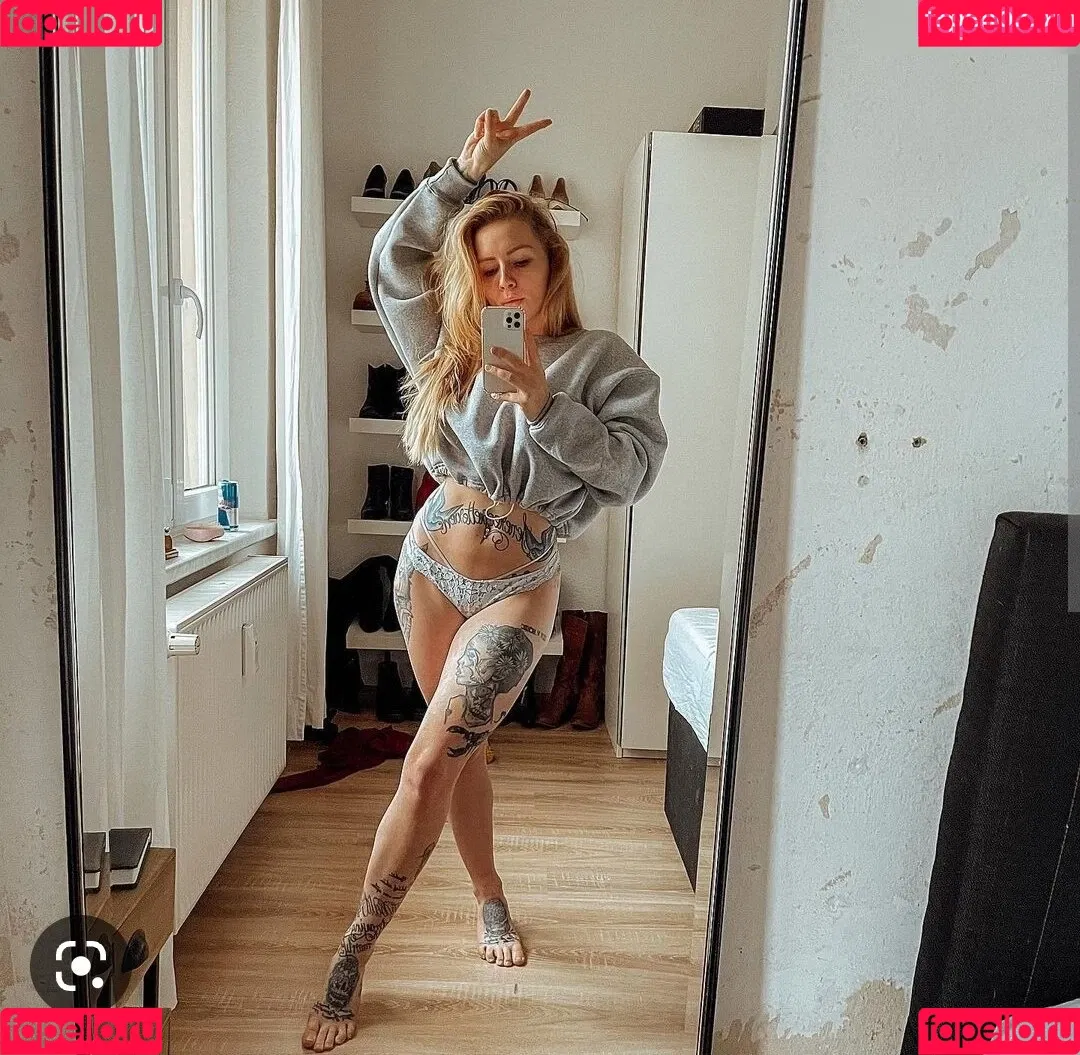 Denise Schwitalle Onlyfans Photo Gallery 
