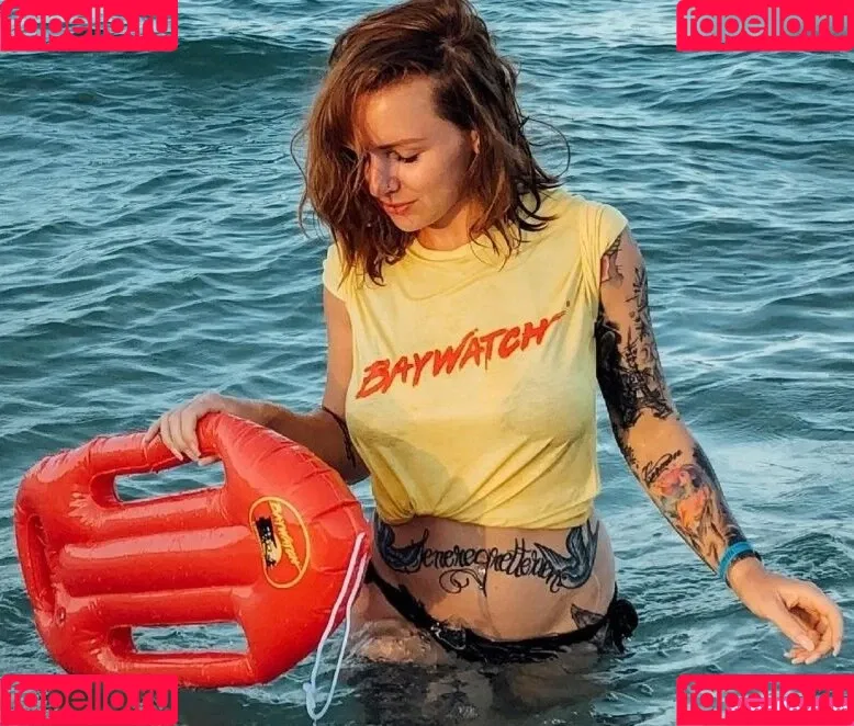 Denise Schwitalle Onlyfans Photo Gallery 