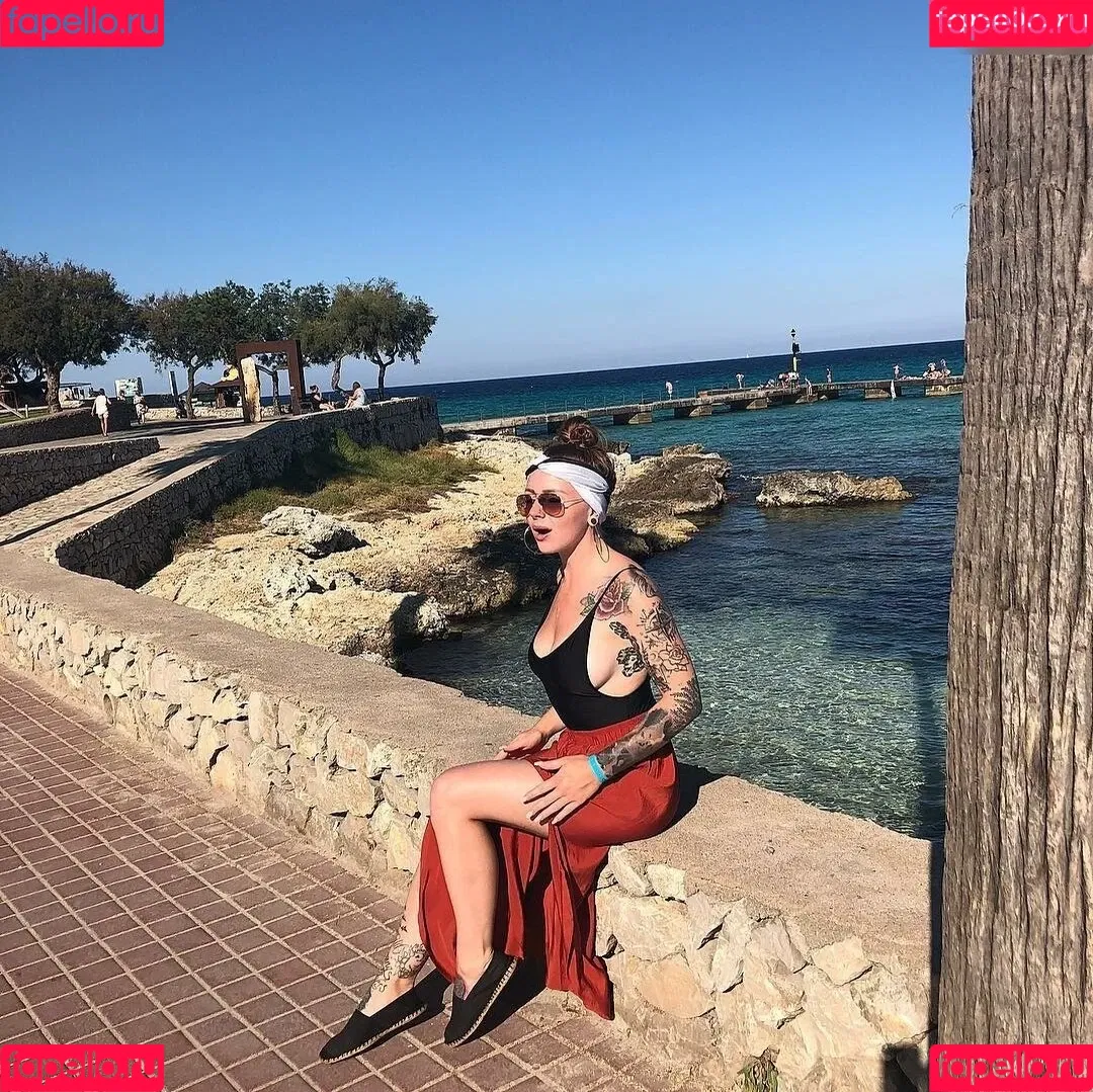 Denise Schwitalle Onlyfans Photo Gallery 