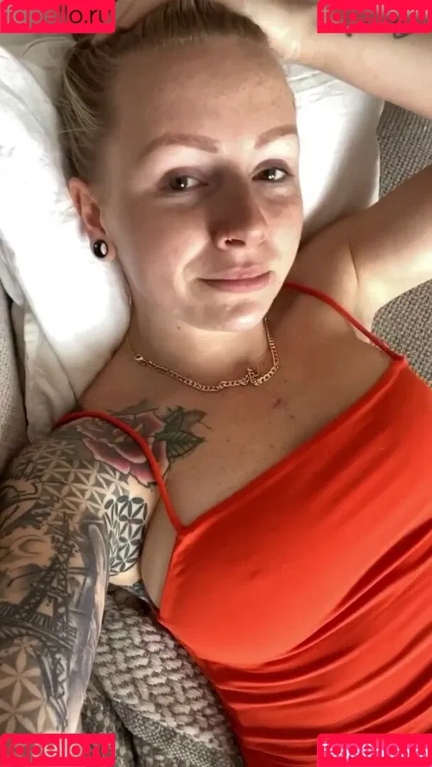 Denise Schwitalle Onlyfans Photo Gallery 