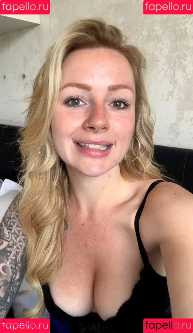 Denise Schwitalle Onlyfans Photo Gallery 