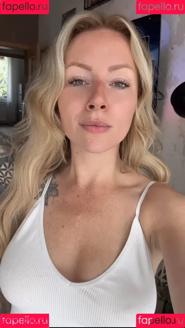 Denise Schwitalle Onlyfans Photo Gallery 