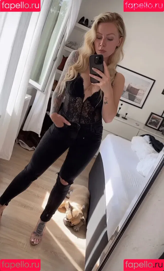 Denise Schwitalle Onlyfans Photo Gallery 