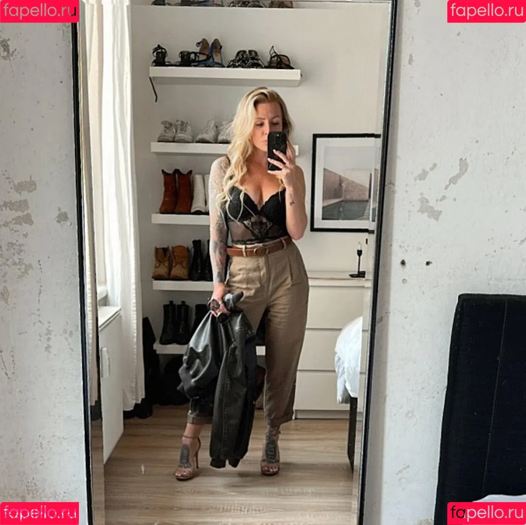 Denise Schwitalle Onlyfans Photo Gallery 