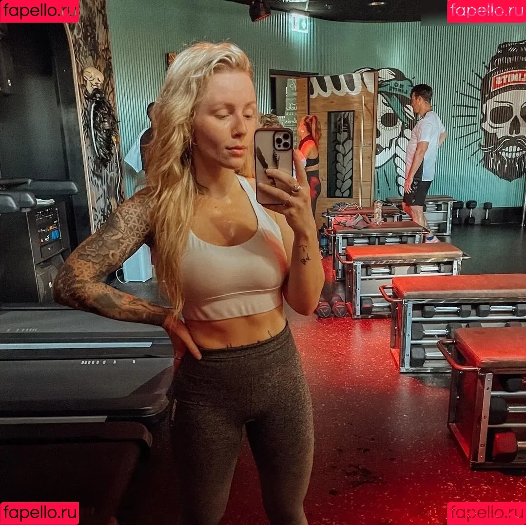 Denise Schwitalle Onlyfans Photo Gallery 