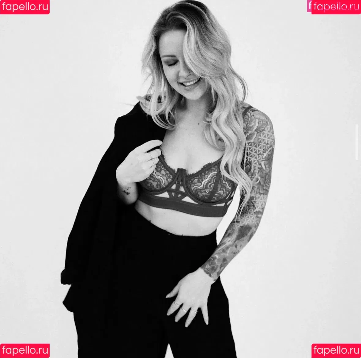 Denise Schwitalle Onlyfans Photo Gallery 