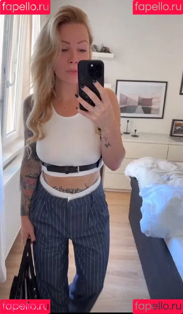 Denise Schwitalle Onlyfans Photo Gallery 