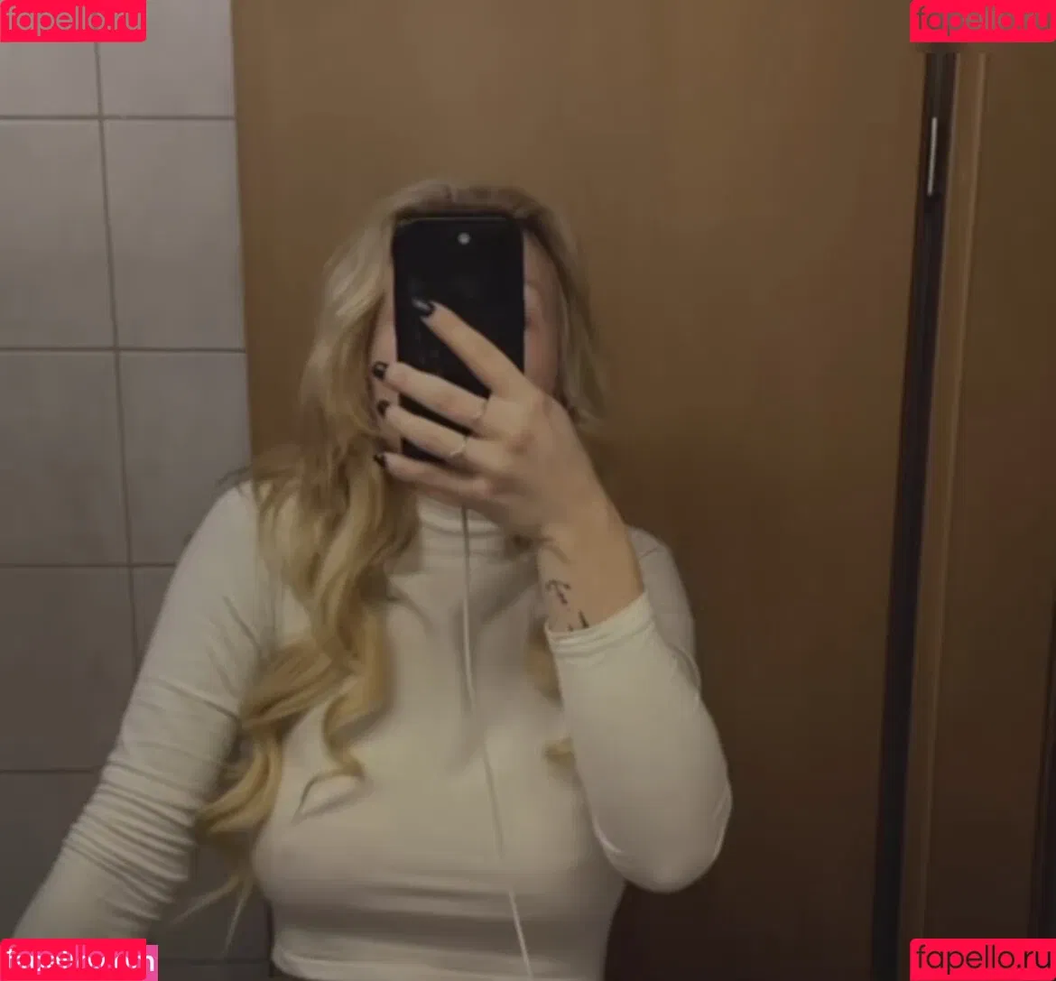 Denise Schwitalle Onlyfans Photo Gallery 