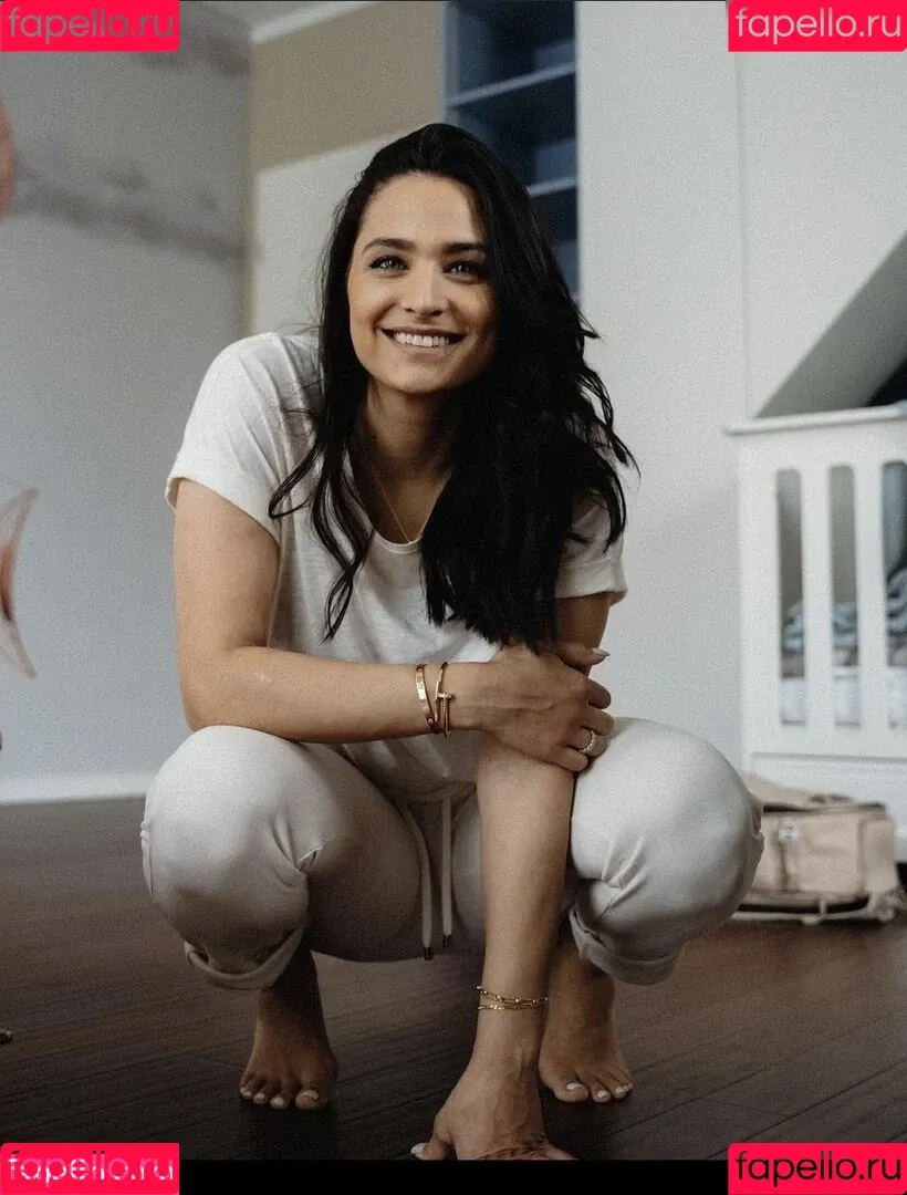 Amira Pocher Onlyfans Photo Gallery 