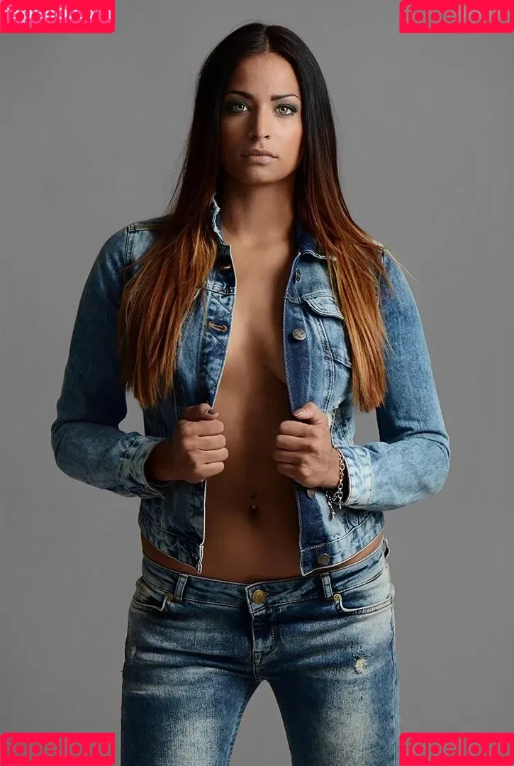 Amira Pocher Onlyfans Photo Gallery 