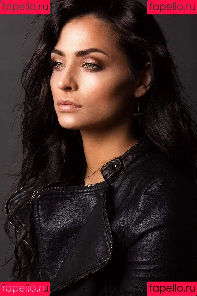 Amira Pocher Onlyfans Photo Gallery 