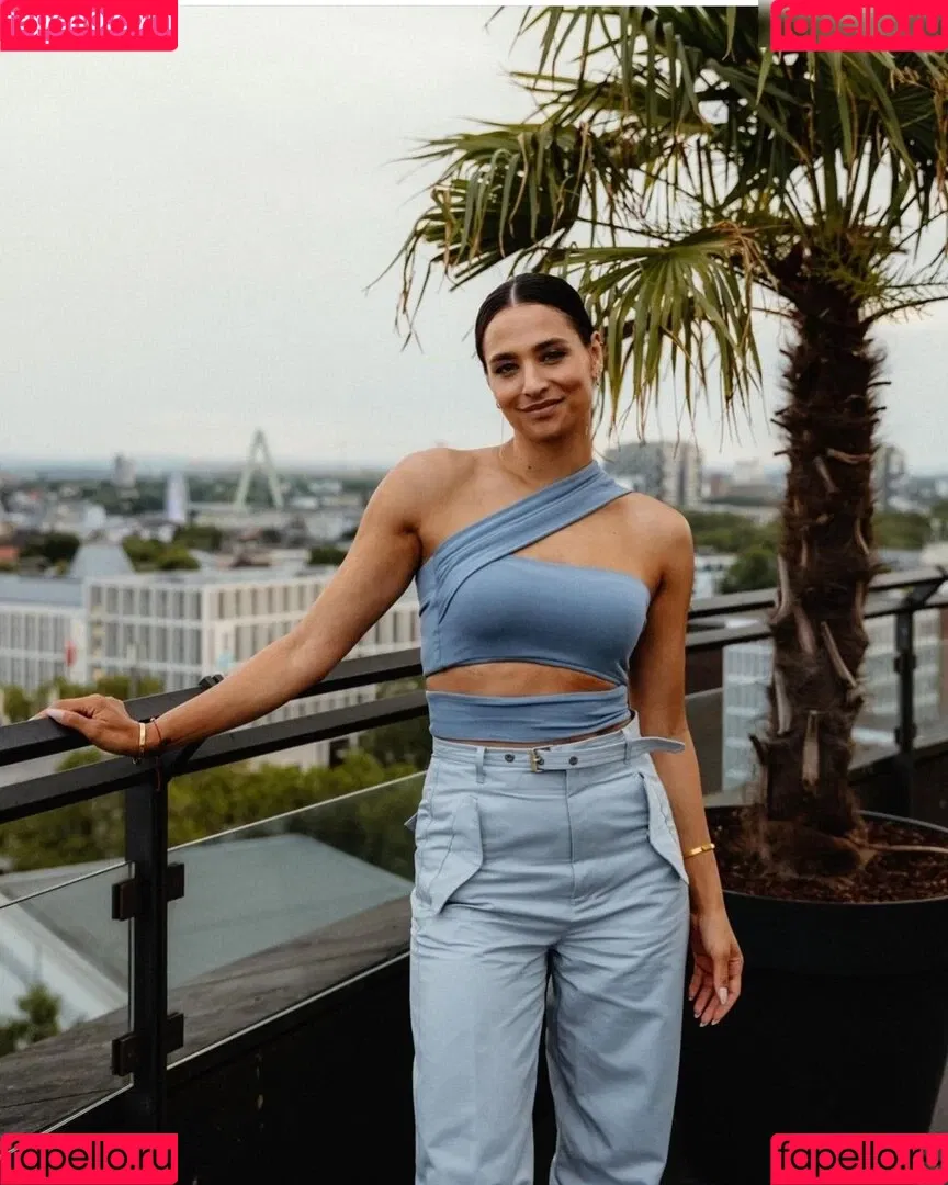 Amira Pocher Onlyfans Photo Gallery 