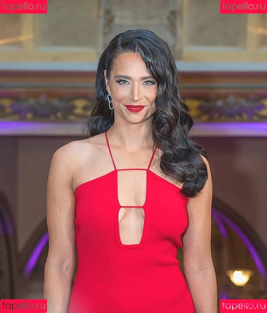 Amira Pocher Onlyfans Photo Gallery 